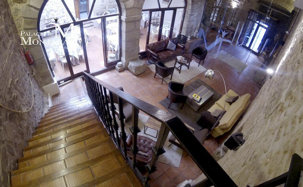 Palacio De Monjaraz อาบีลา ภายนอก รูปภาพ